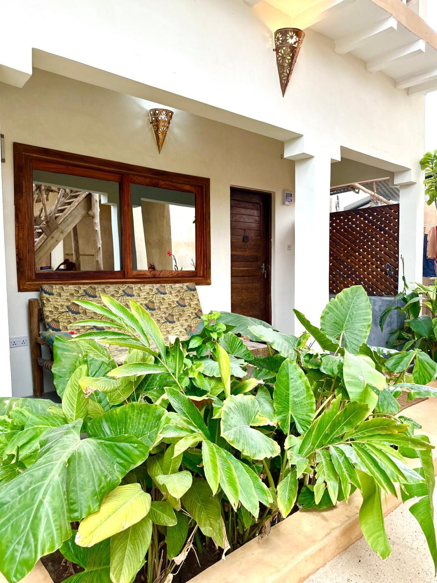 Chikachika Beach B&B Nungwi Exterior foto