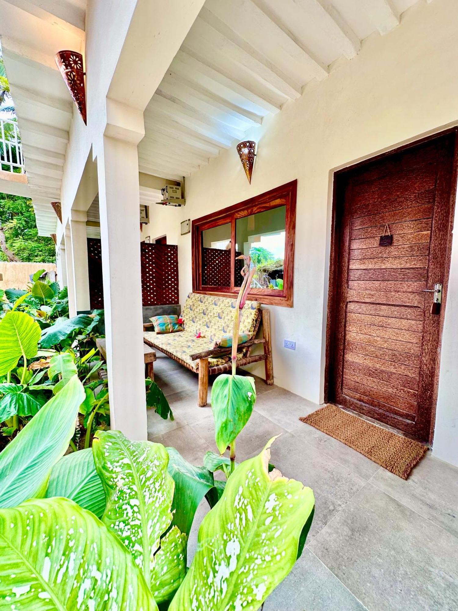 Chikachika Beach B&B Nungwi Exterior foto